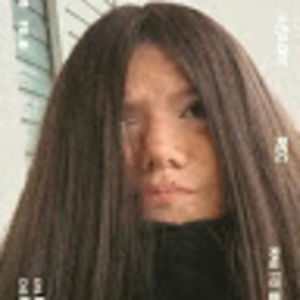 Meet your Posher, Lily